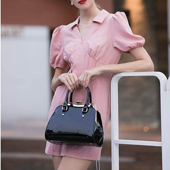 Leather handbag shiny patent leather shoulder bag - Picture 15 of 16